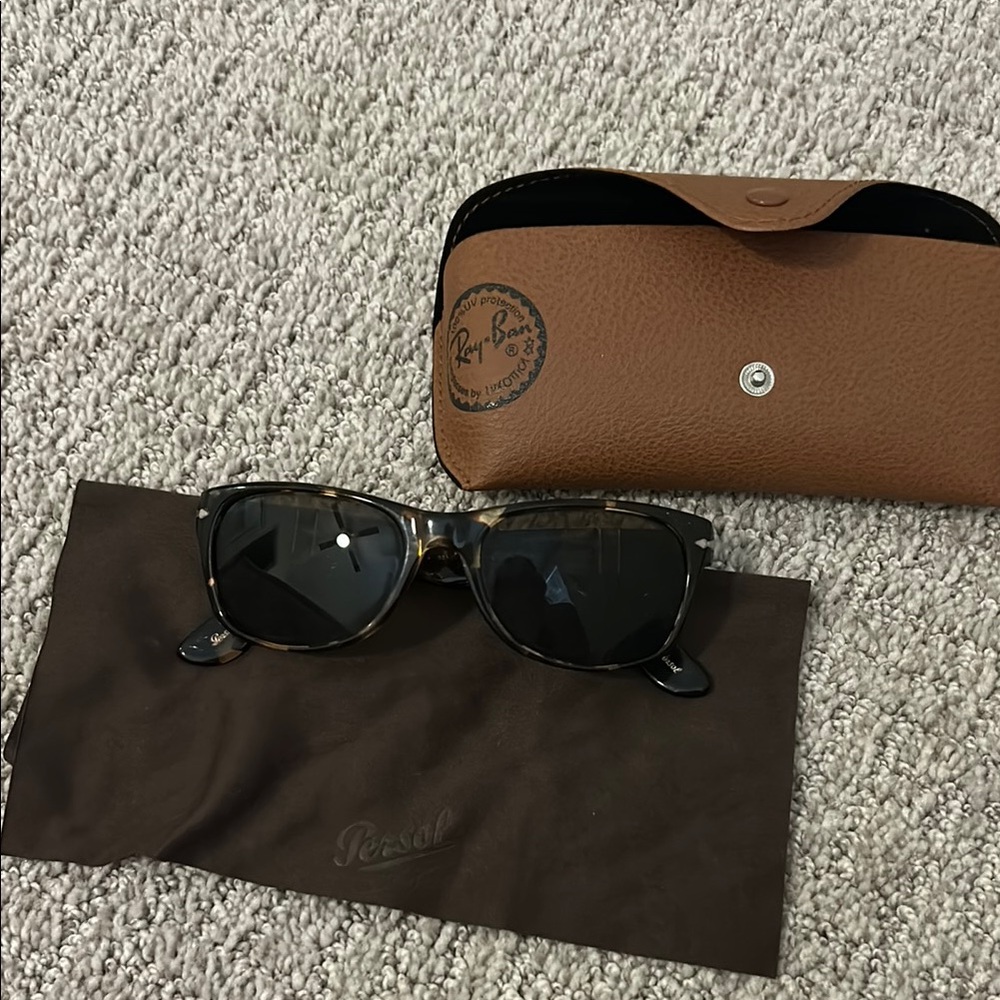 Vintage persol Tortoise Sunglasses with Case